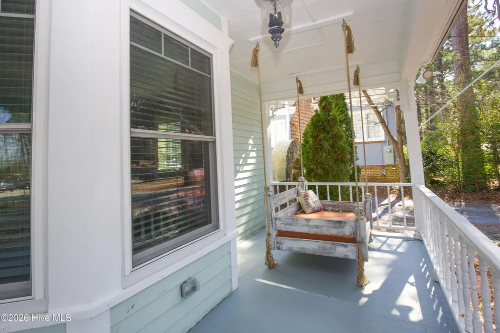 225 E Vermont Ave, Southern Pines, NC 28387