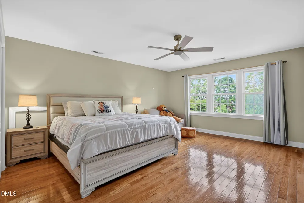 2400 Stewart St, Fuquay-Varina, NC 27526
