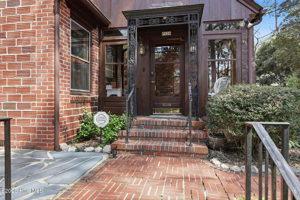 535 E Morganton Rd, Southern Pines, NC 28387