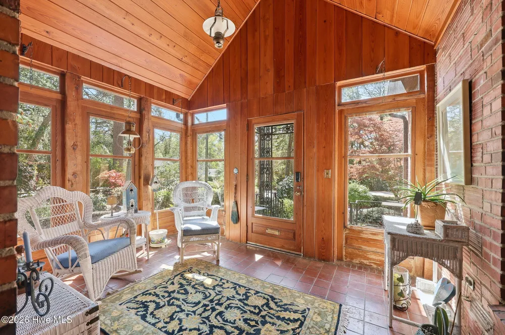 535 E Morganton Rd, Southern Pines, NC 28387
