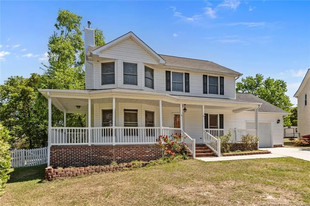 5372 Amberhill Ct, Fayetteville, NC 28311