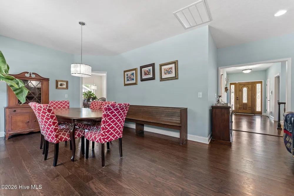 355 Queens Cove Way, Carthage, NC 28327