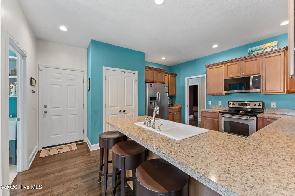 355 Queens Cove Way, Carthage, NC 28327