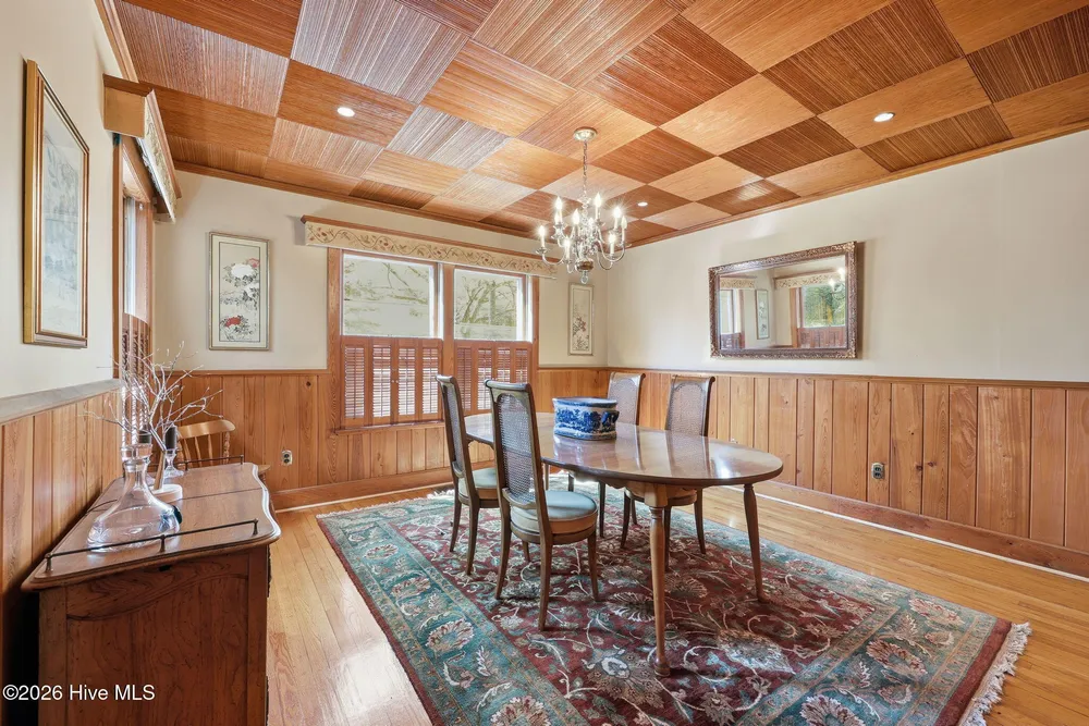 535 E Morganton Rd, Southern Pines, NC 28387