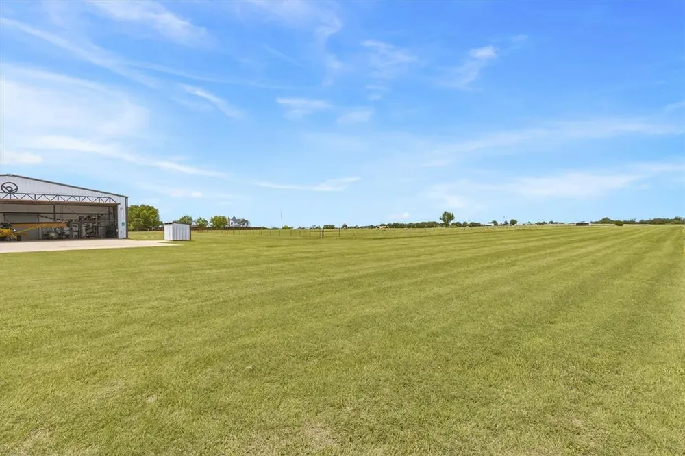 14705 County Road 545, Nevada, TX 75173