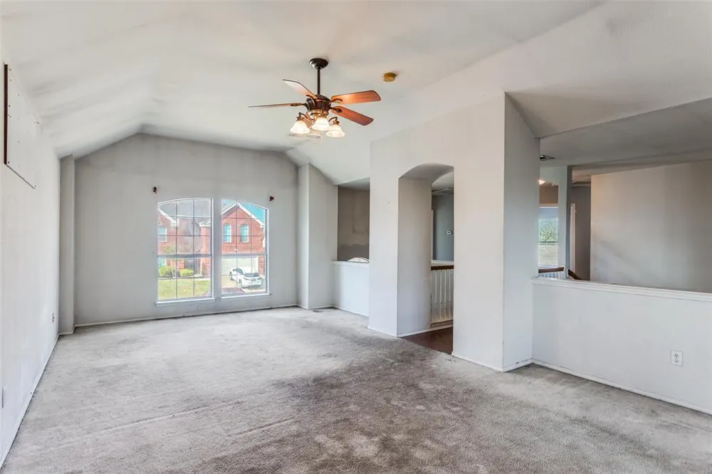 613 PRAIRIE GULCH DRIVE, Fort Worth, TX 76140