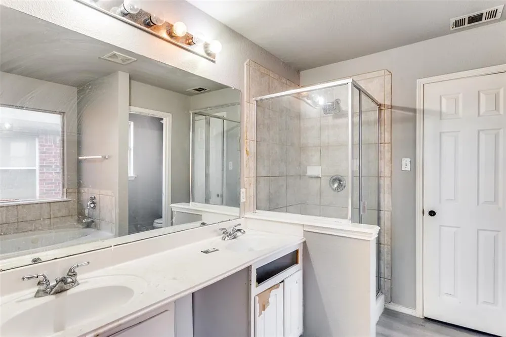 613 PRAIRIE GULCH DRIVE, Fort Worth, TX 76140