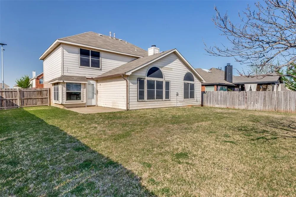 613 PRAIRIE GULCH DRIVE, Fort Worth, TX 76140