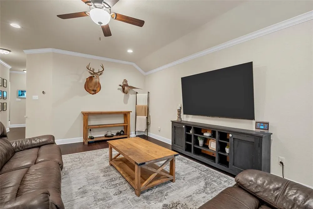 427 Paso Fino St, Robinson, TX 76706