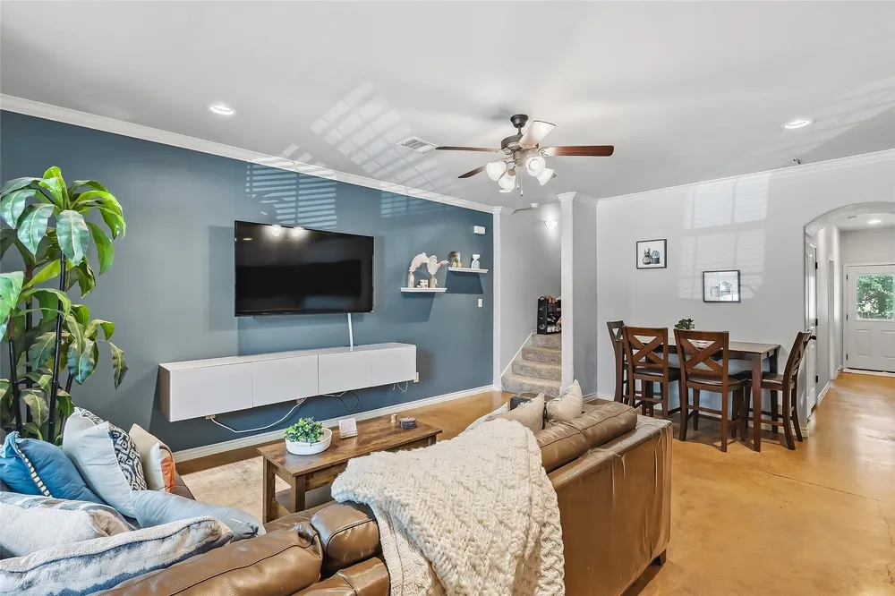 339 Newcomb Ln, College Station, TX 77845