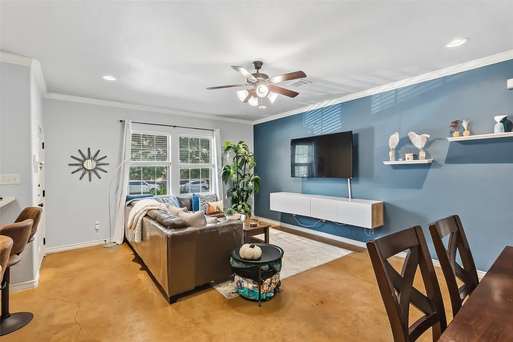 339 Newcomb Ln, College Station, TX 77845