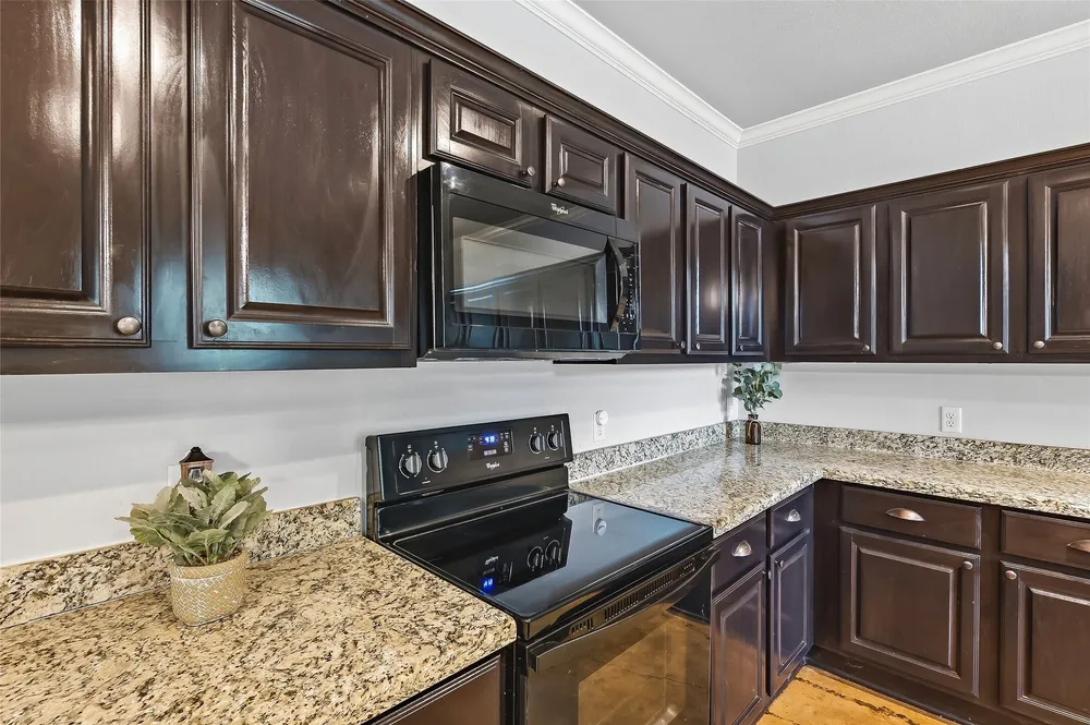 339 Newcomb Ln, College Station, TX 77845