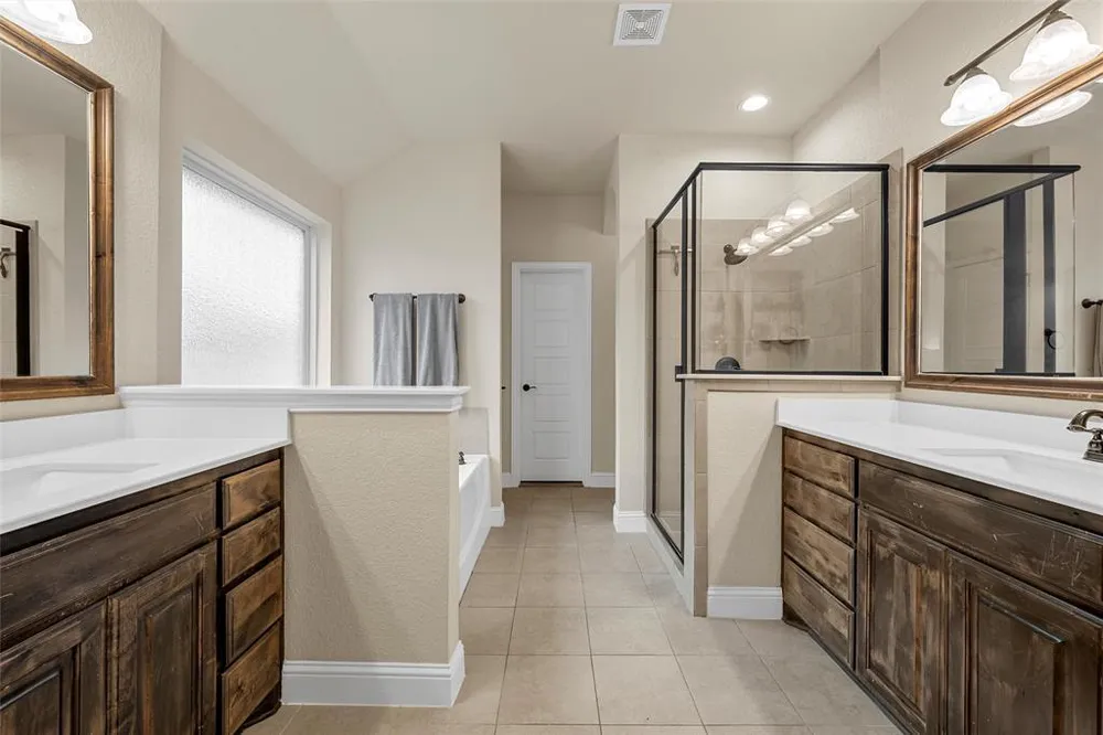 427 Paso Fino St, Robinson, TX 76706