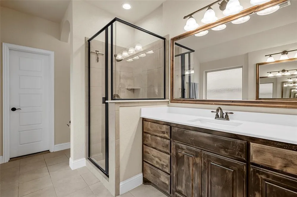427 Paso Fino St, Robinson, TX 76706