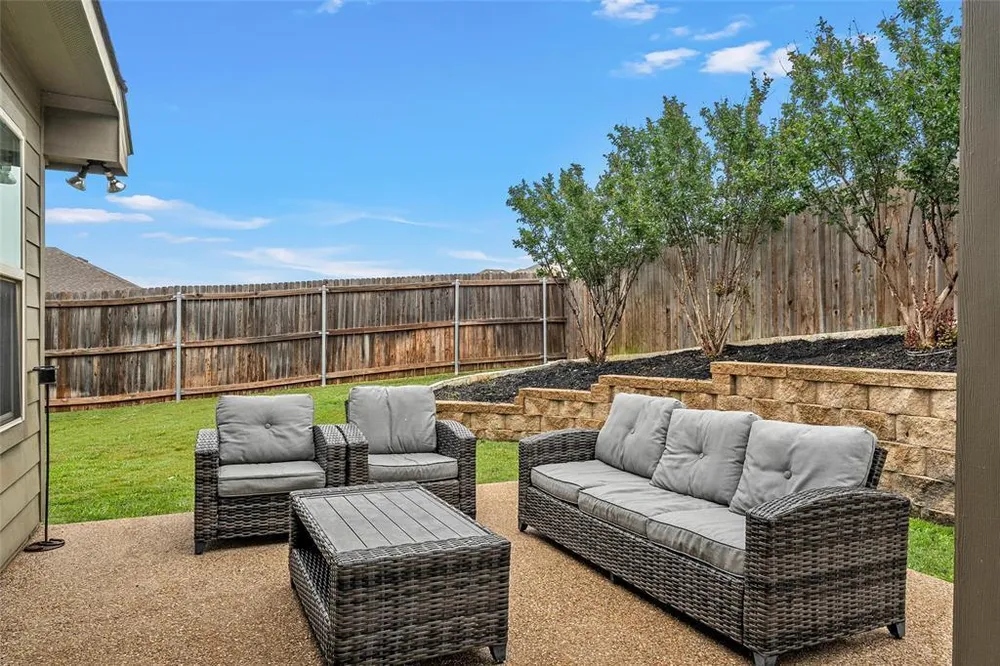 427 Paso Fino St, Robinson, TX 76706