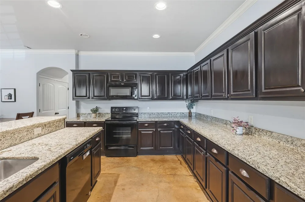 339 Newcomb Ln, College Station, TX 77845
