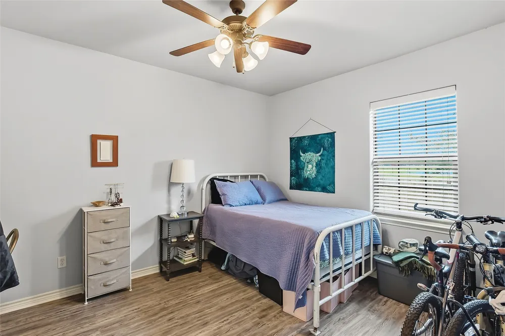 339 Newcomb Ln, College Station, TX 77845