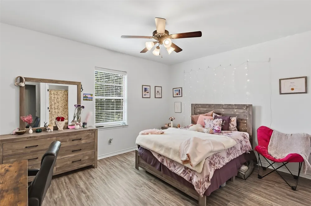 339 Newcomb Ln, College Station, TX 77845