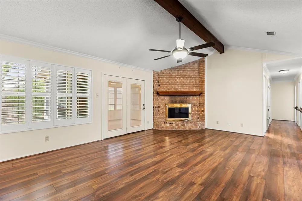 7100 Canterbury Dr, Waco, TX 76712