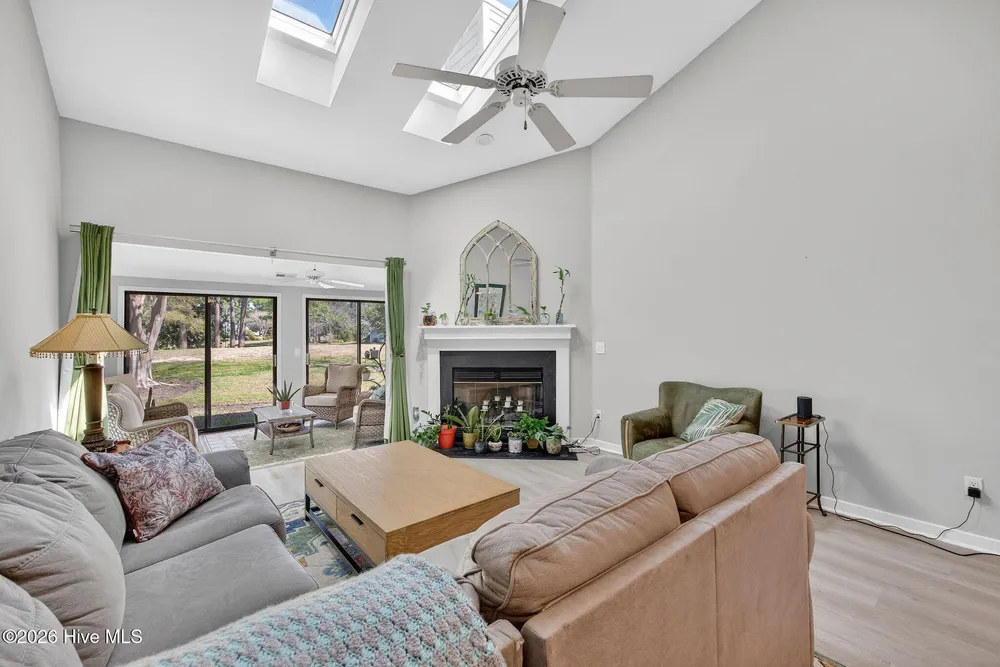 6204 Inland Greens Dr, Wilmington, NC 28405