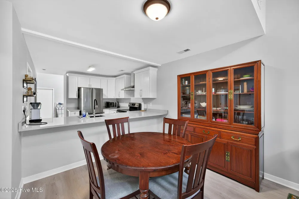 6204 Inland Greens Dr, Wilmington, NC 28405