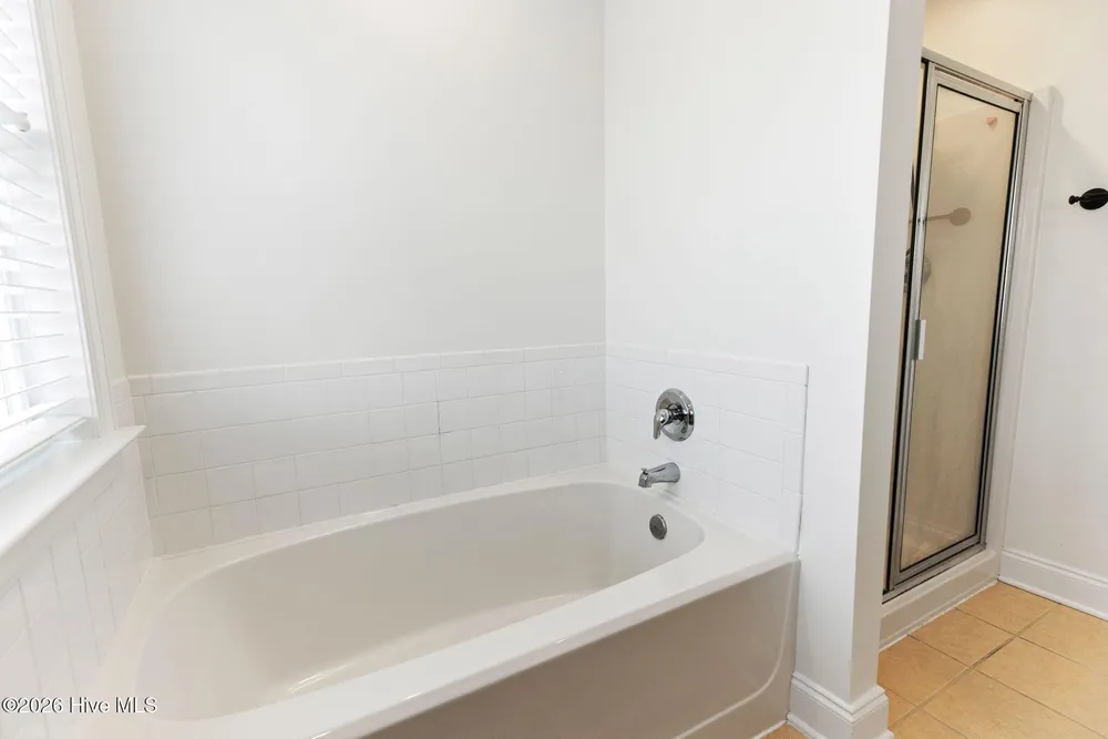 200 River Gate Ln, Wilmington, NC 28412