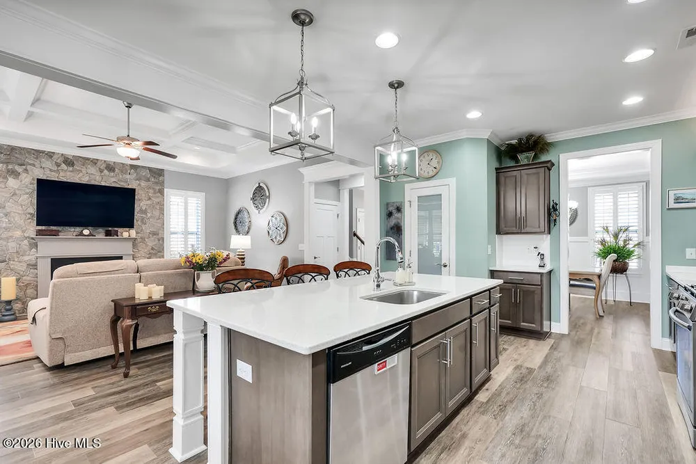 1136 Lt Congleton Rd, Wilmington, NC 28409