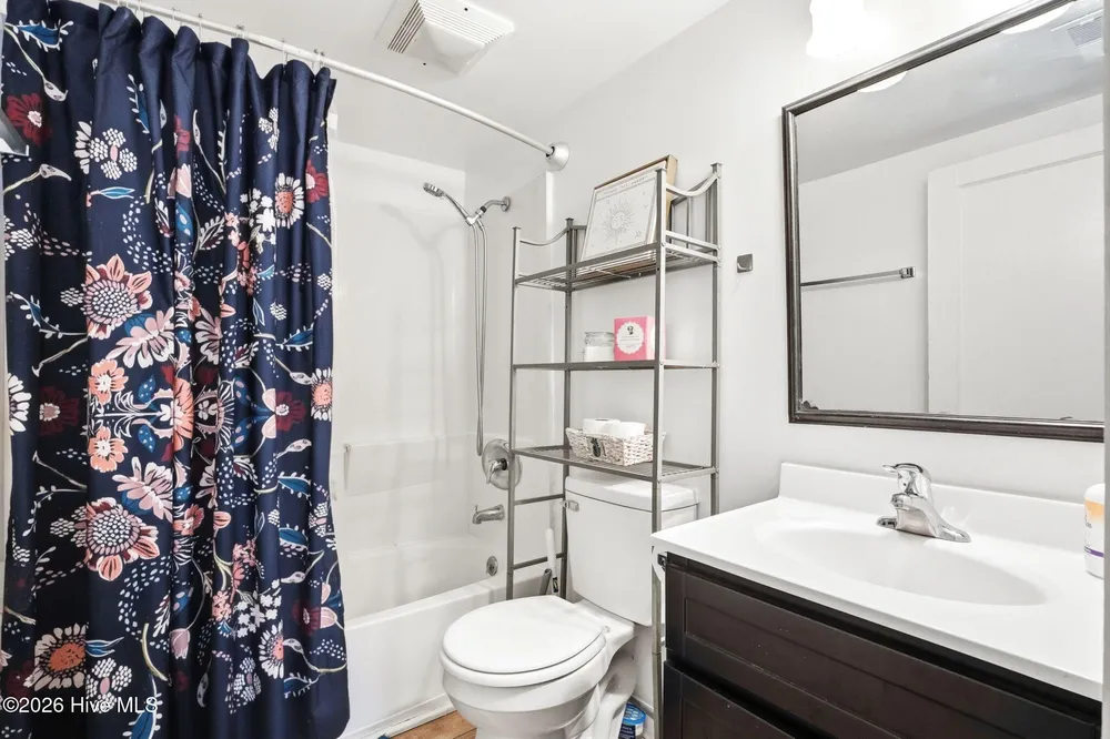1826 Waddell St, Wilmington, NC 28401
