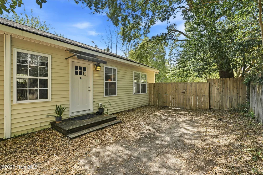 1826 Waddell St, Wilmington, NC 28401