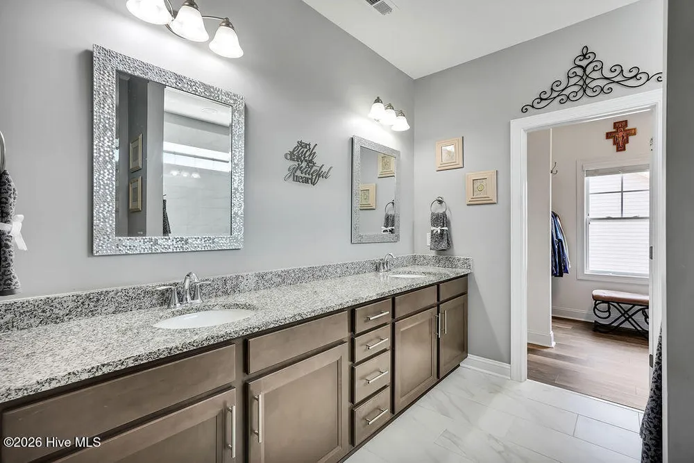 1136 Lt Congleton Rd, Wilmington, NC 28409