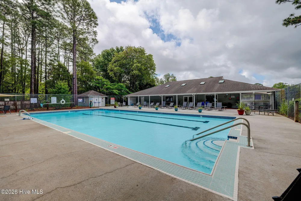 6204 Inland Greens Dr, Wilmington, NC 28405