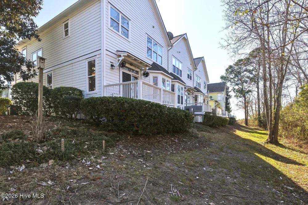 200 River Gate Ln, Wilmington, NC 28412
