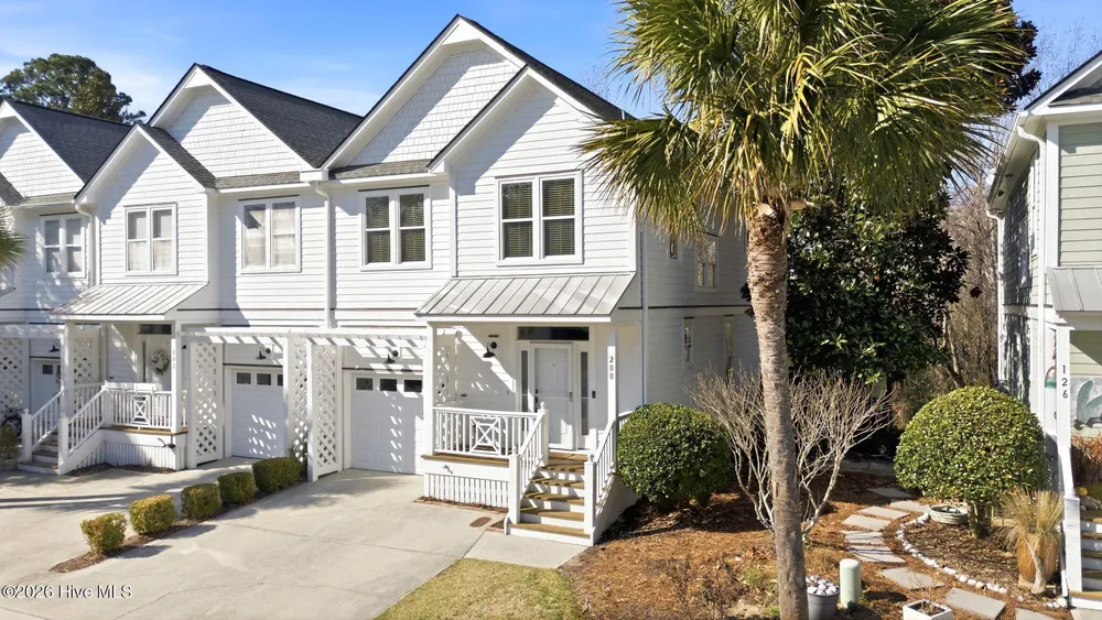200 River Gate Ln, Wilmington, NC 28412