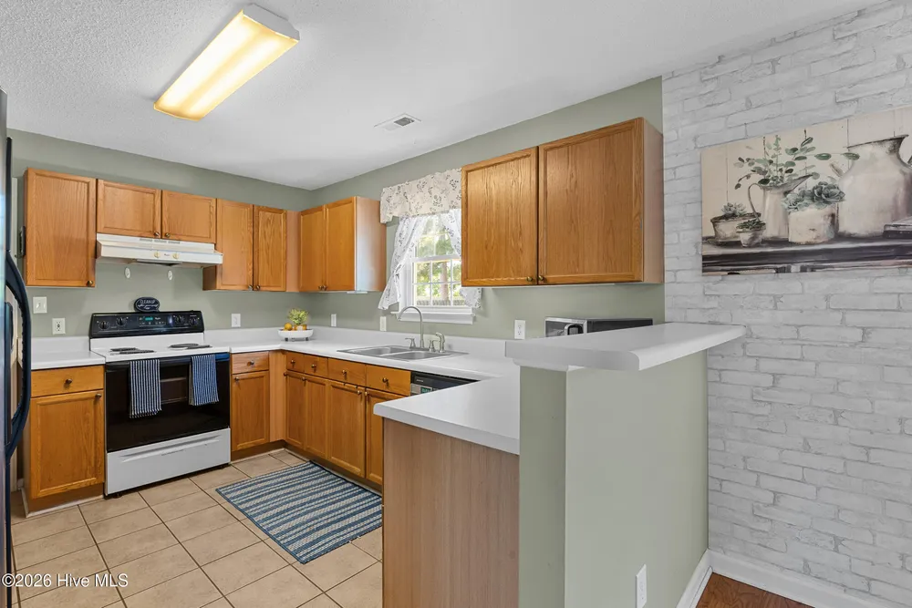 10023 Winding Branches Dr SE, Belville, NC 28451
