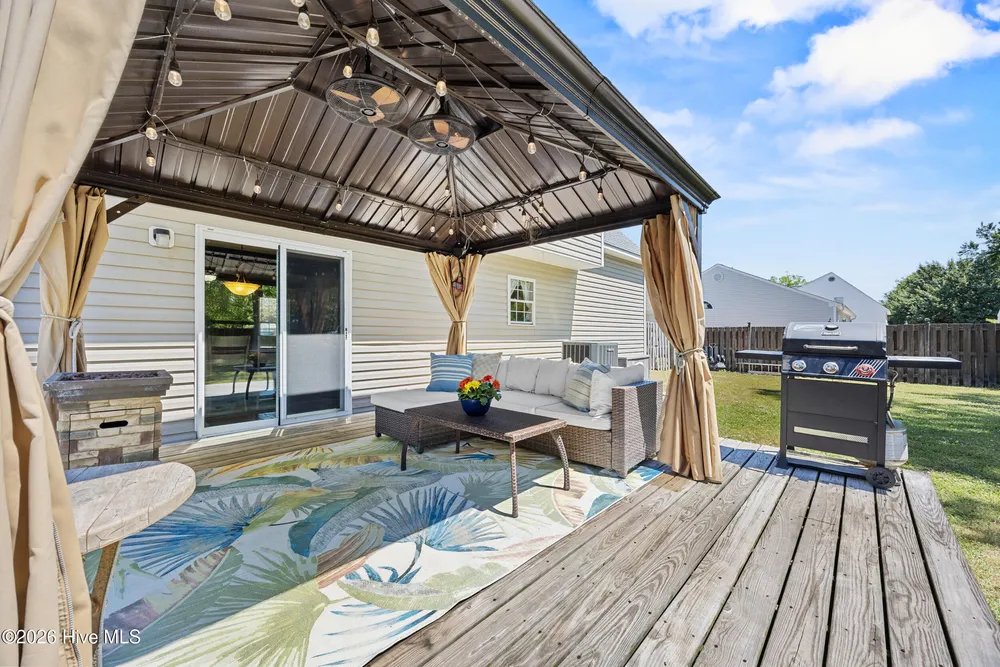 10023 Winding Branches Dr SE, Belville, NC 28451
