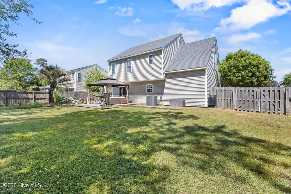 10023 Winding Branches Dr SE, Belville, NC 28451