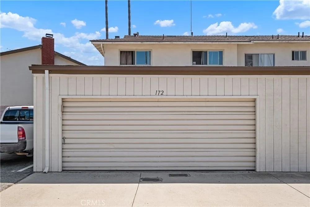 1722 Mitchell Ave, Tustin, CA 92780