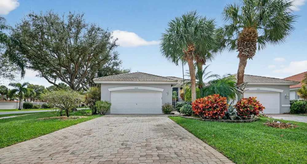 9848 Crescent View Dr S, Boynton Beach, FL 33437