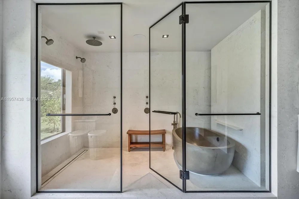 5902 SW 105th St, Pinecrest, FL 33156