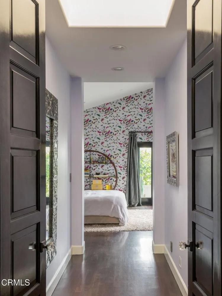 1411 Edgehill Pl, Pasadena, CA 91103