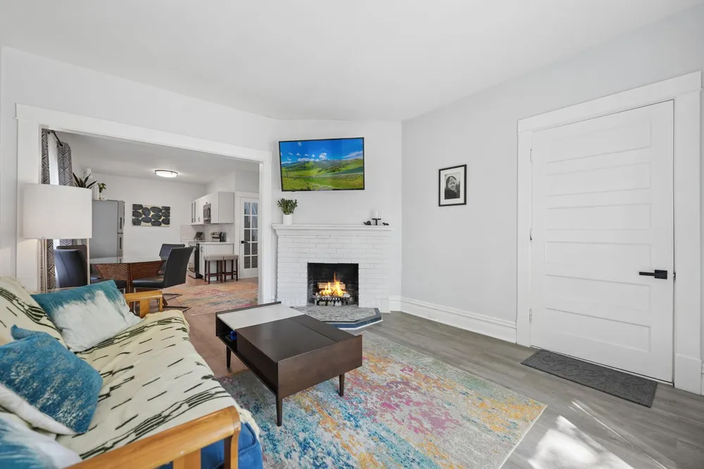 3340 Colfax Ave S, Minneapolis, MN 55408