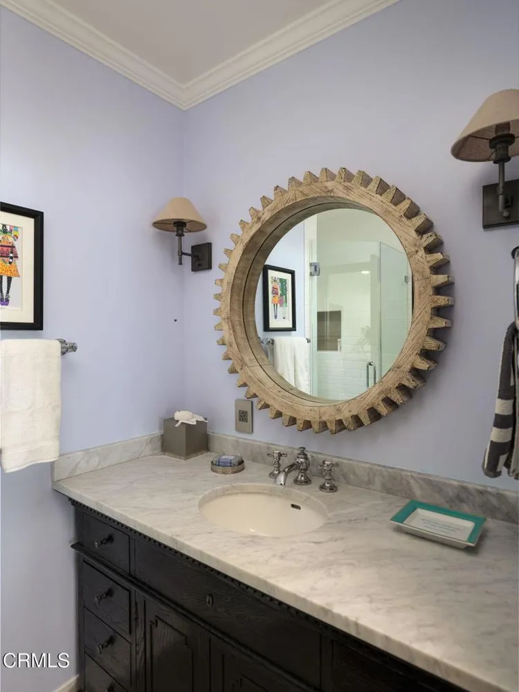 1411 Edgehill Pl, Pasadena, CA 91103