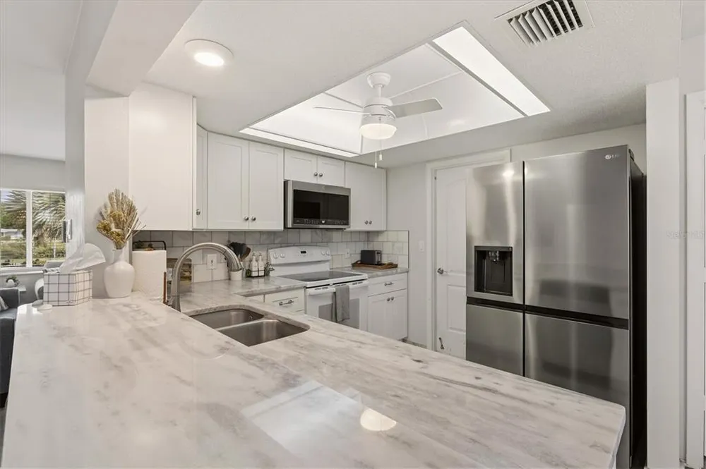 3310 Siesta Dr, Venice, FL 34293