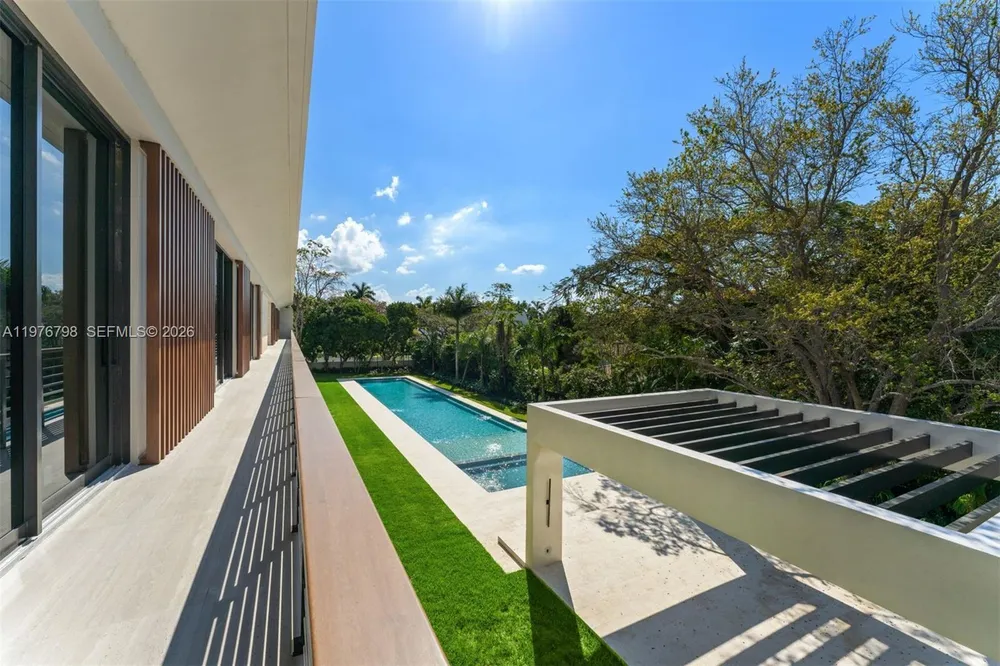 8755 SW 54th Ave, Miami, FL 33143