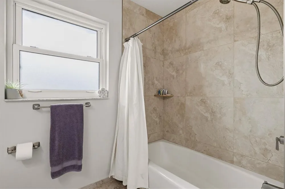 3310 Siesta Dr, Venice, FL 34293