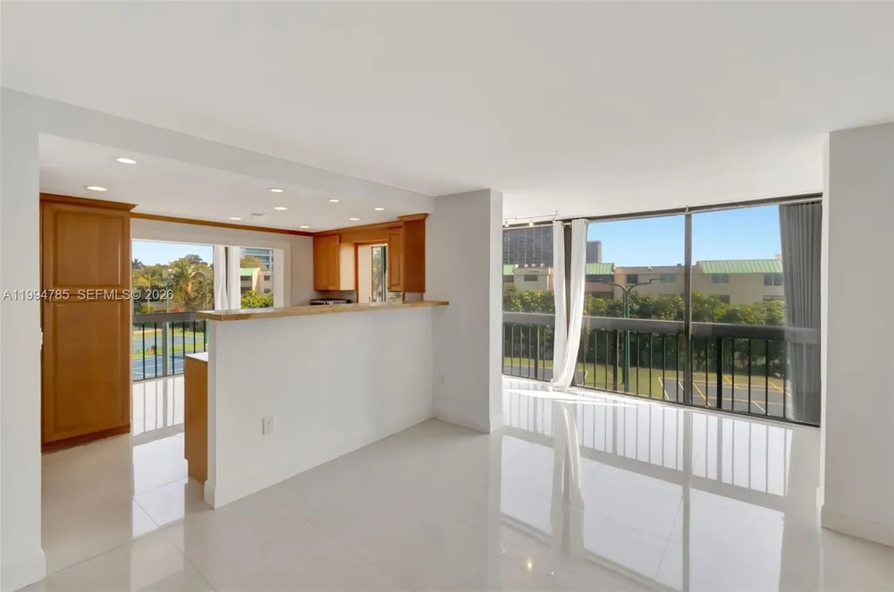 2333 Brickell Ave, Miami, FL 33129