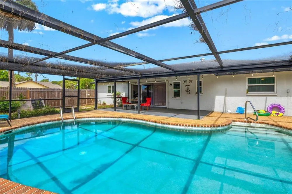 3310 Siesta Dr, Venice, FL 34293