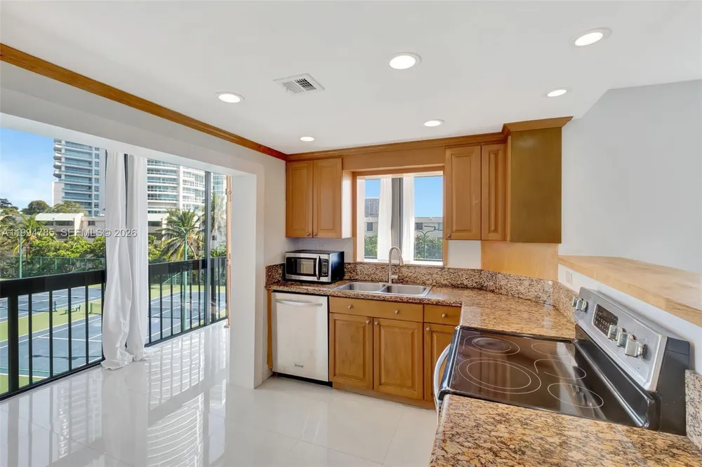 2333 Brickell Ave, Miami, FL 33129