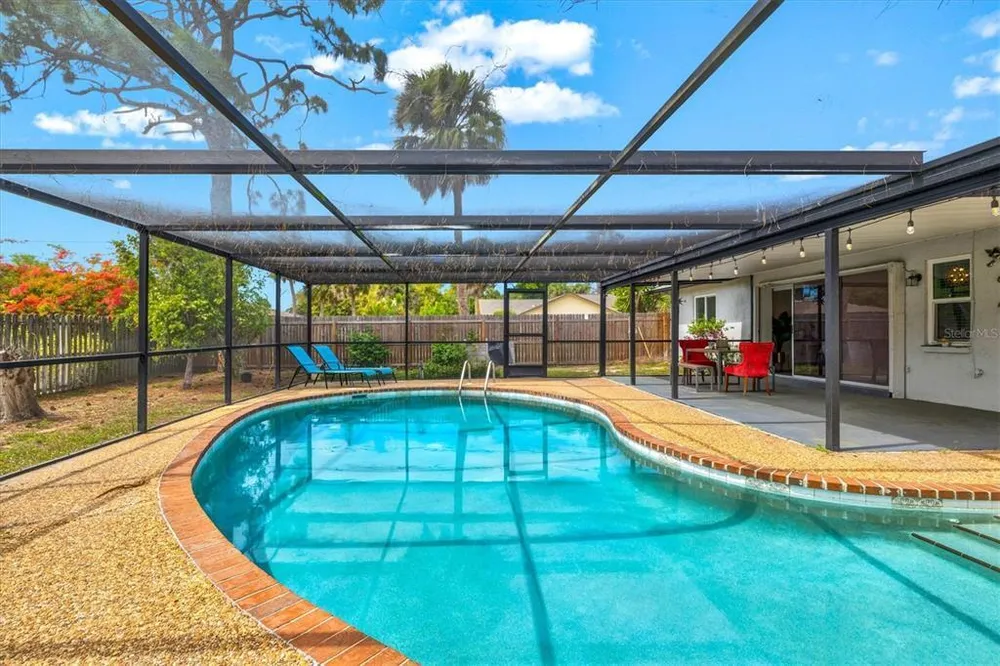 3310 Siesta Dr, Venice, FL 34293