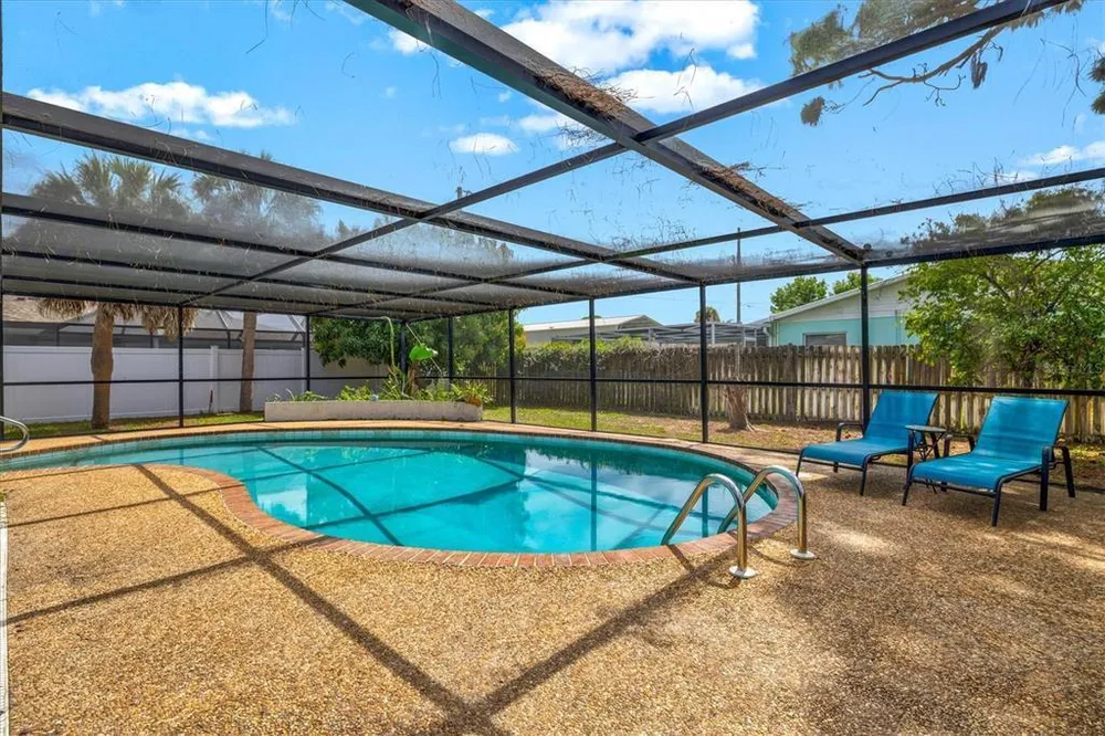 3310 Siesta Dr, Venice, FL 34293